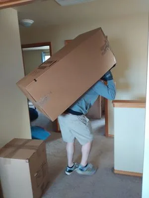 Ak Moving LLC