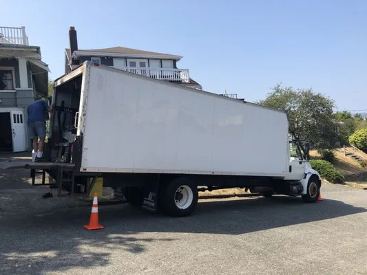 Seattle Moves & More LLC