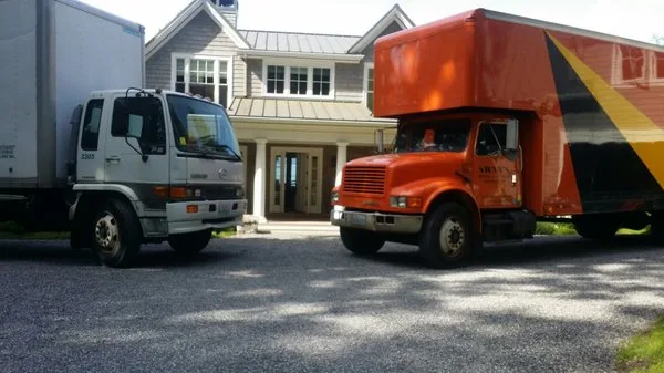 Swan's Moving & Storage Co INC